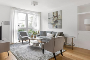 Notting Hill-Opulent Bright Two Bedroom
